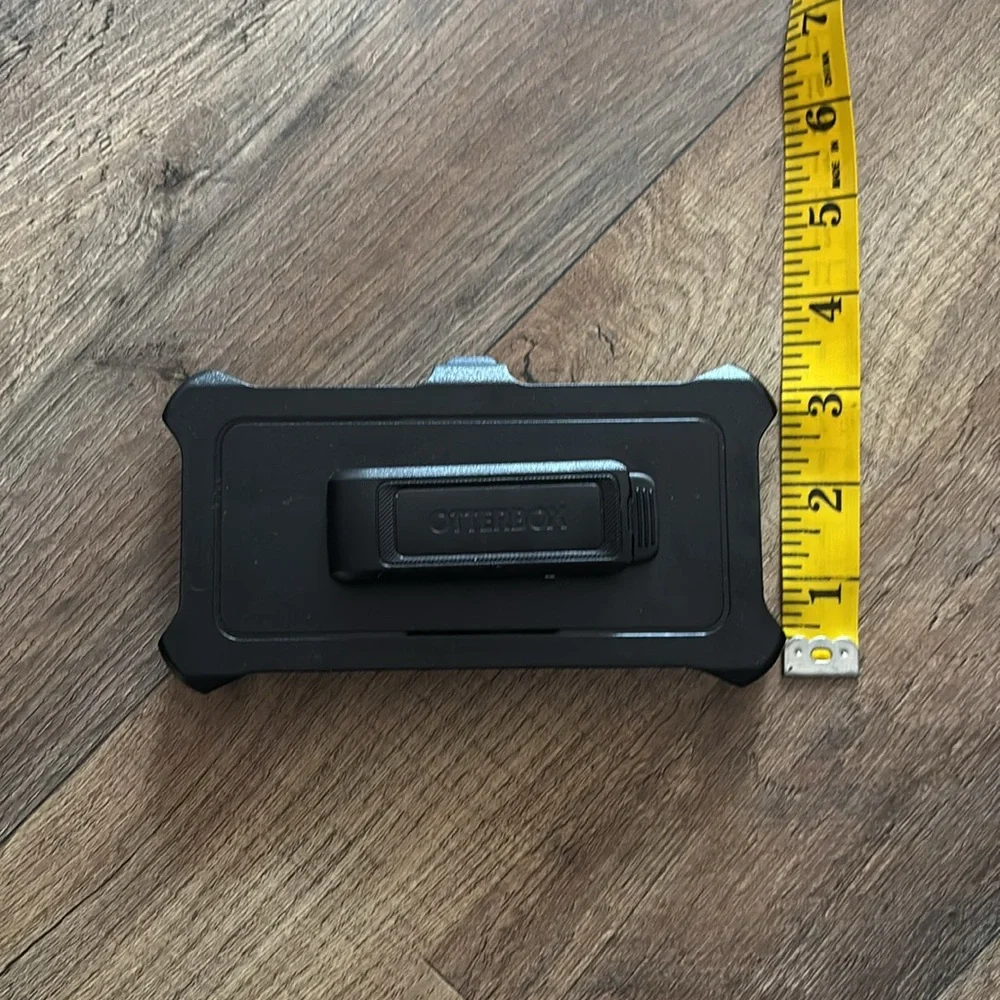OtterBox iPhone 15 black clip case holder NEW